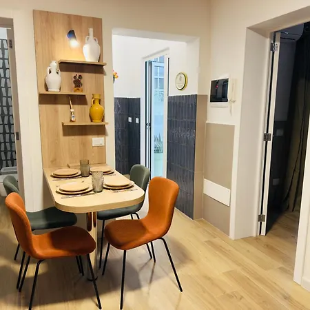 Vimini Like A Local - Center