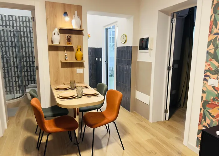 Vimini Like A Local - Center