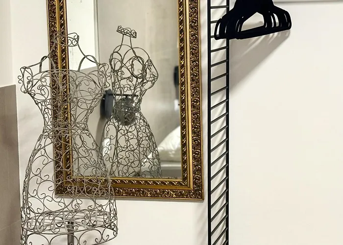 Vimini Like A Local - Center